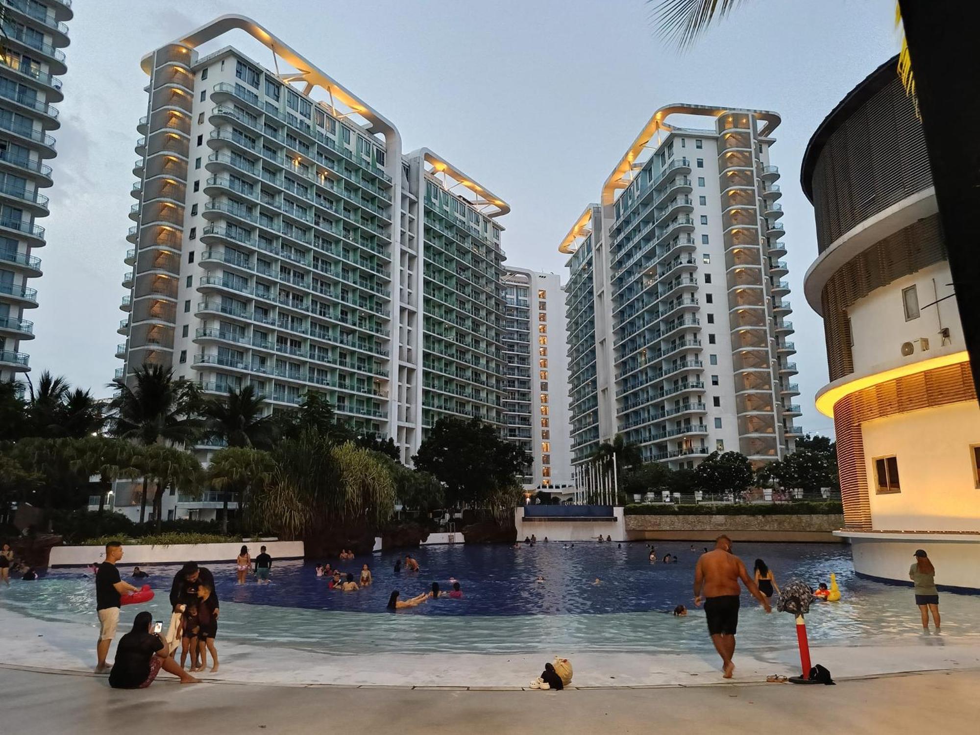 The Mermaid&Butterflies of Azure Manila Exterior foto