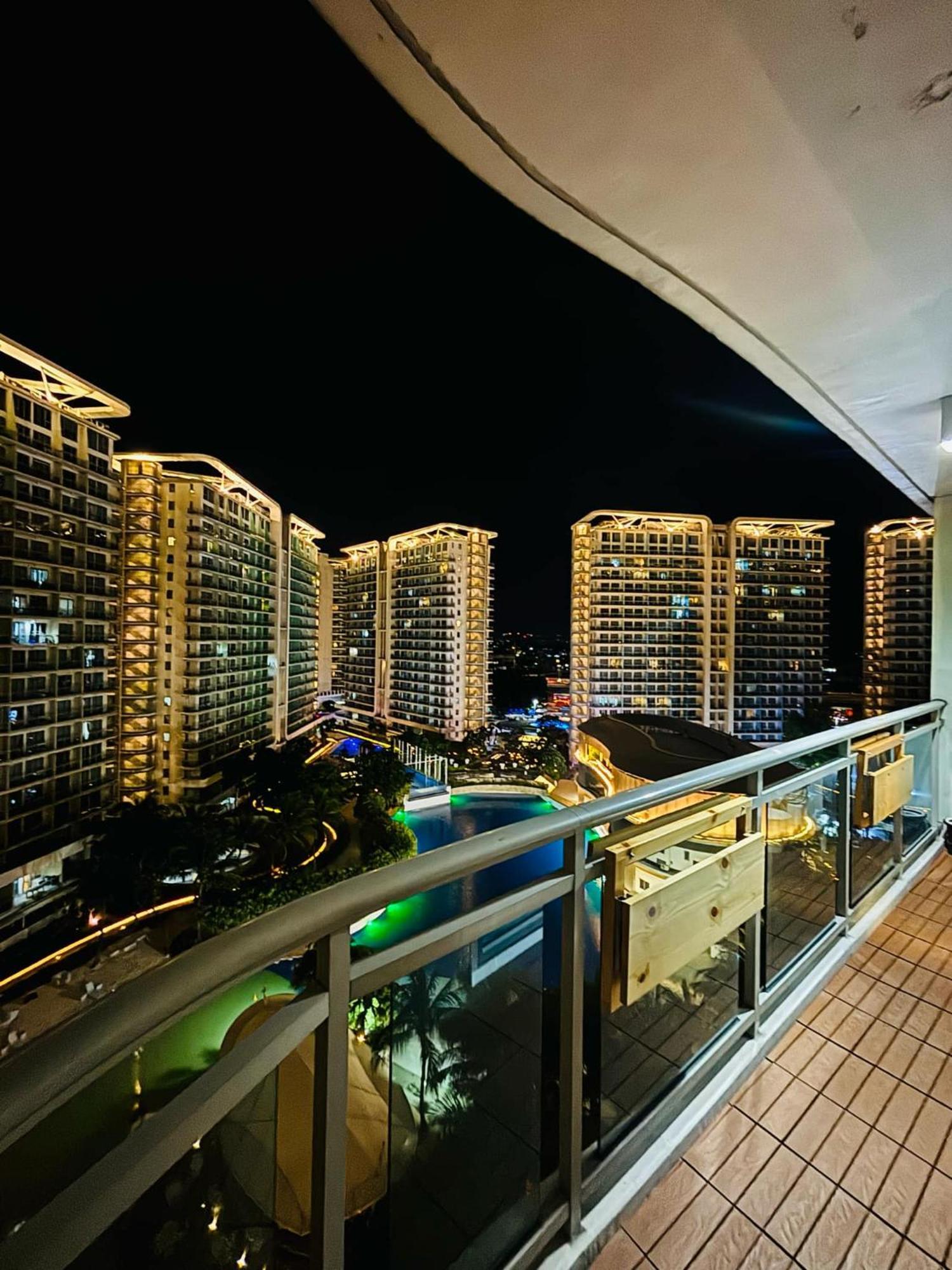 The Mermaid&Butterflies of Azure Manila Exterior foto