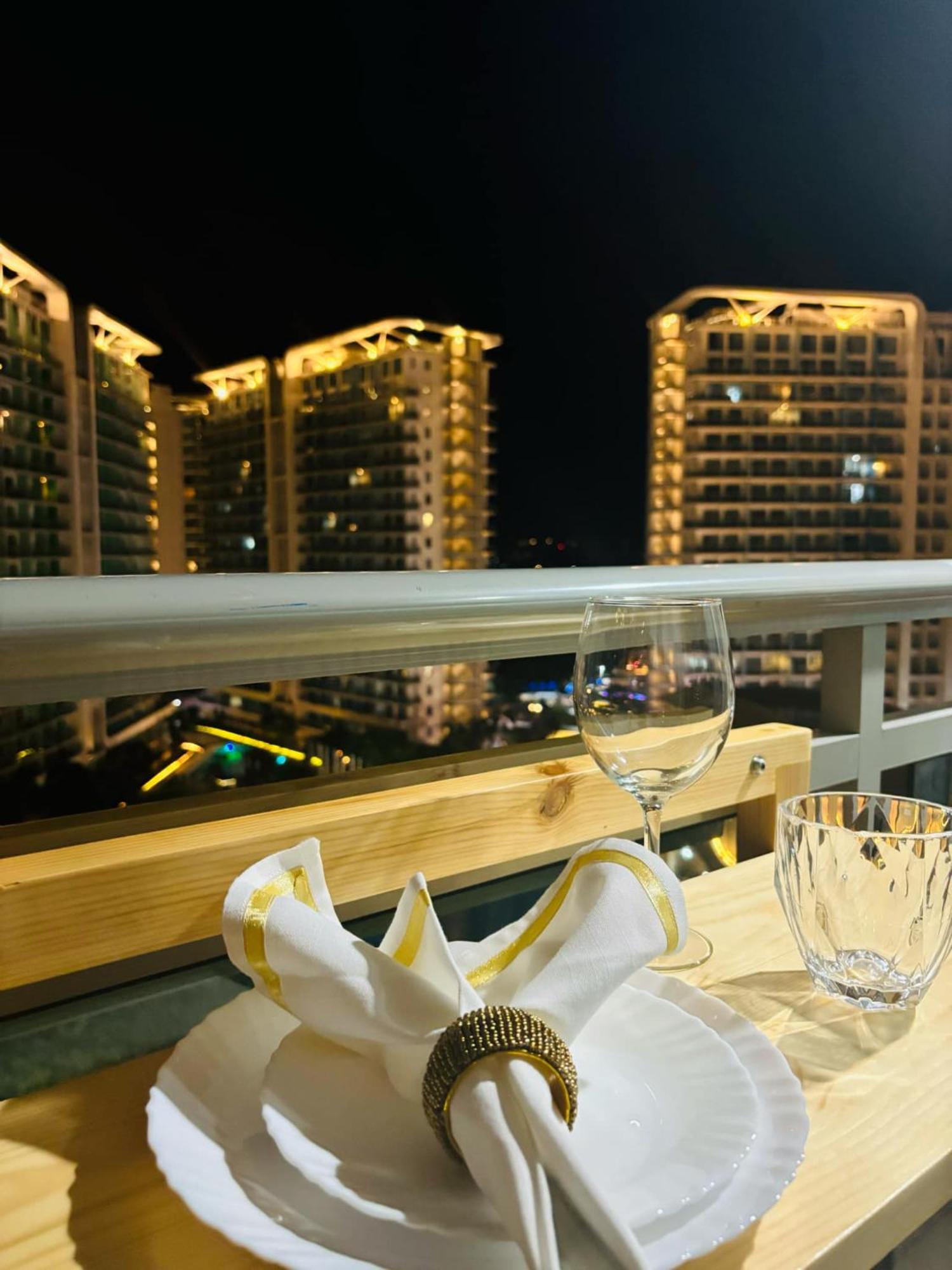 The Mermaid&Butterflies of Azure Manila Exterior foto